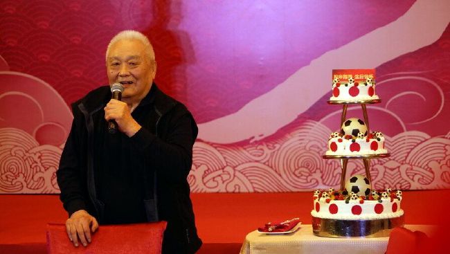 bl被怪物轮流操到高潮h文
