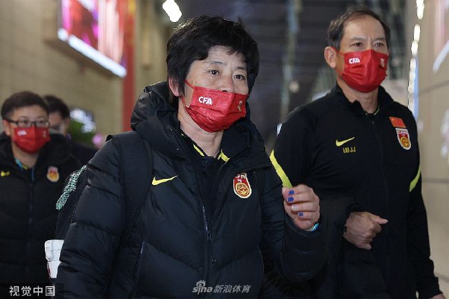 调教巨大乳尖奶老师